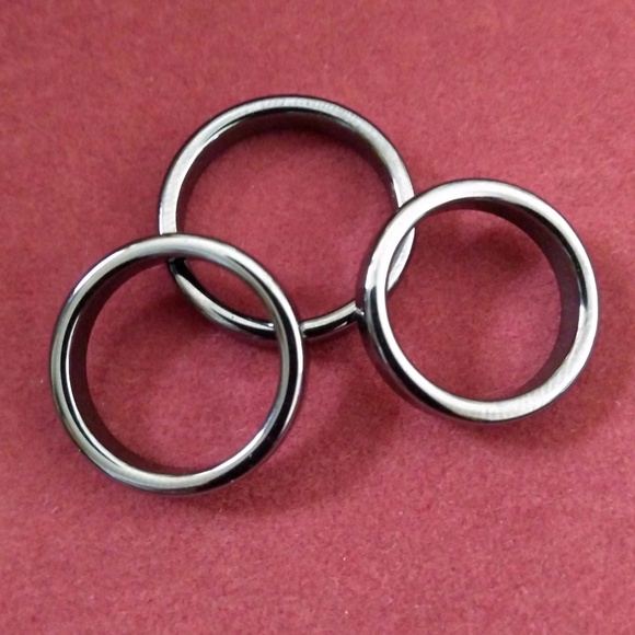 🆕 Unisex Hematite Band Stackable Ring - Picture 2 of 5
